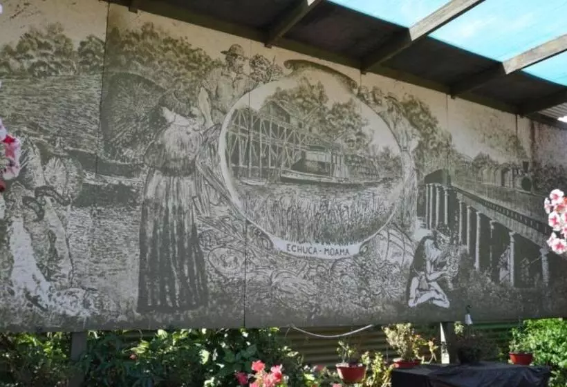 Echuca Gardens