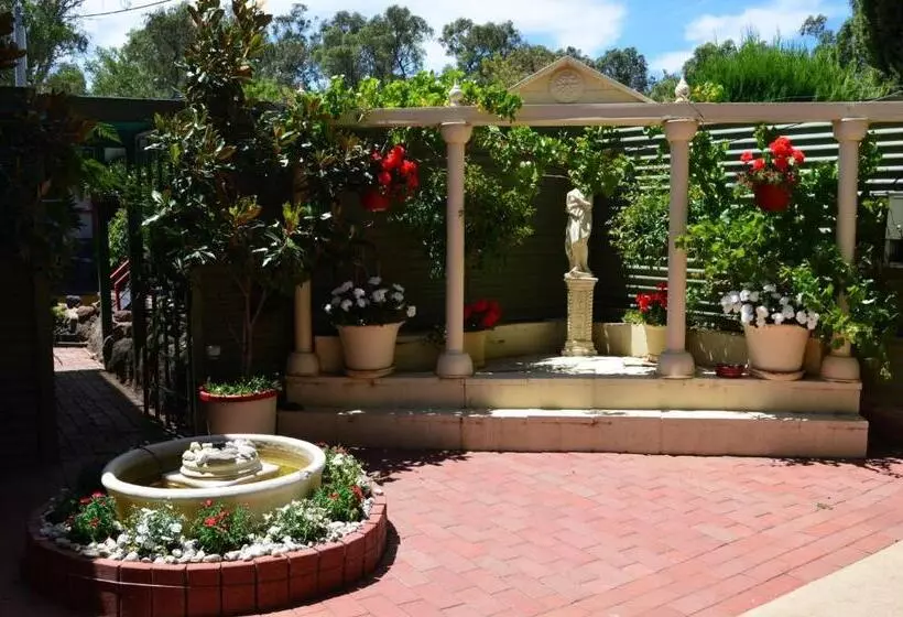 Echuca Gardens