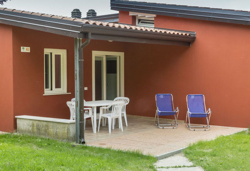 فندق Del Garda Village And Camping