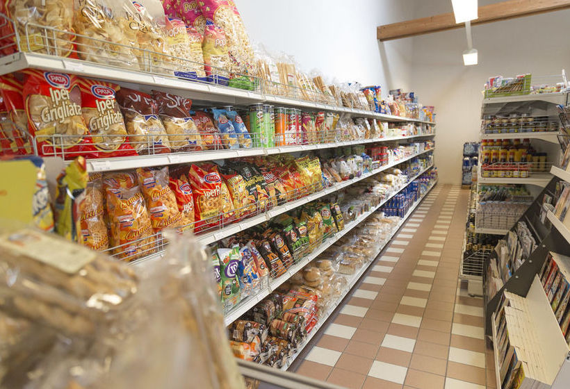 فندق Del Garda Village And Camping