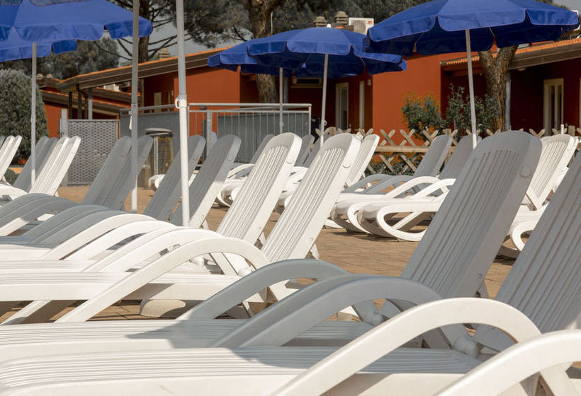 فندق Del Garda Village And Camping