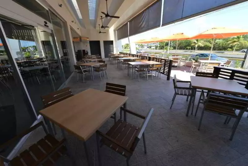 酒店 Four Points By Sheraton Cancun Centro