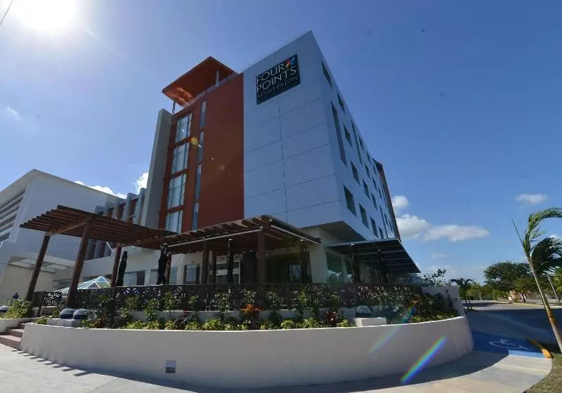 酒店 Four Points By Sheraton Cancun Centro
