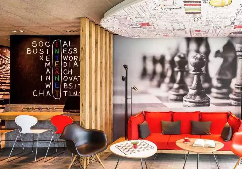 酒店 Ibis Montceau Les Mines