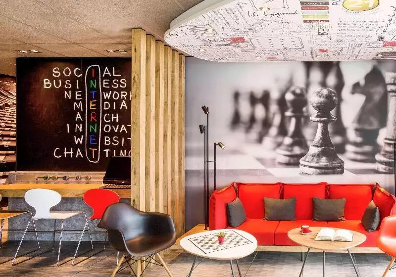 酒店 Ibis Montceau Les Mines