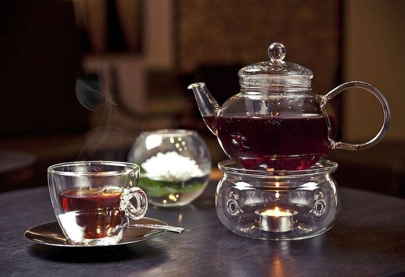 ホテル Mercure Tyumen Center