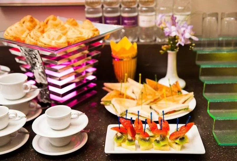 Отель Mercure Tyumen Center