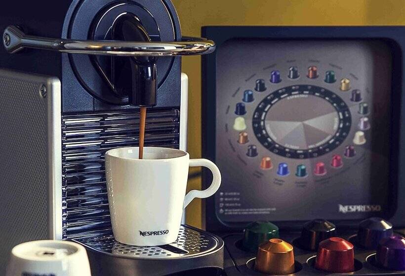 ホテル Mercure Tyumen Center