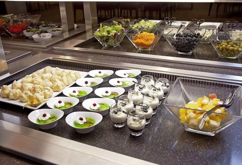 Отель Mercure Tyumen Center