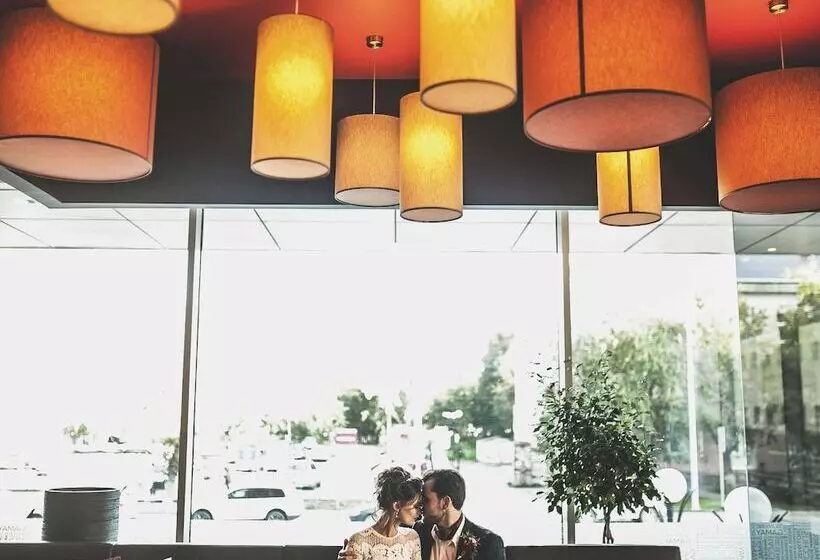 Отель Mercure Tyumen Center