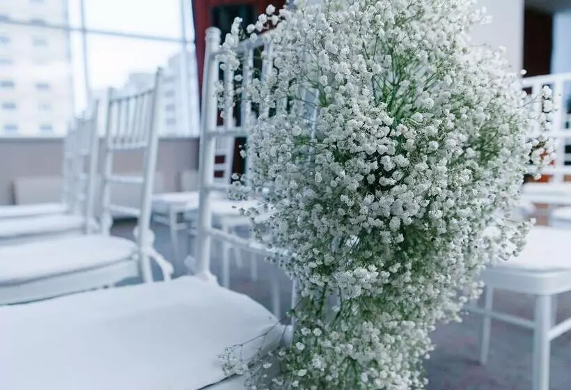 Отель Mercure Tyumen Center