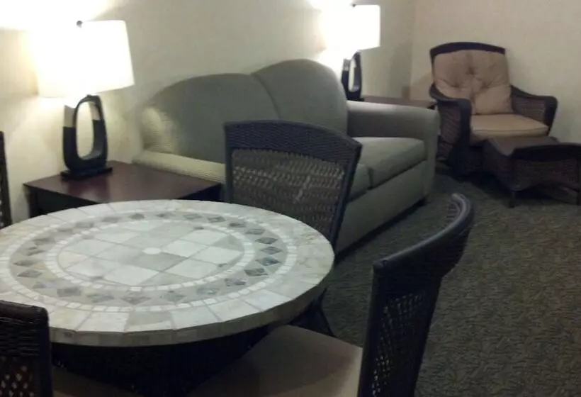 فندق Put In Bay Resort & Conference Center