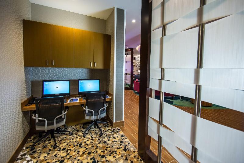 בית מלון כפרי Springhill Suites Lumberton