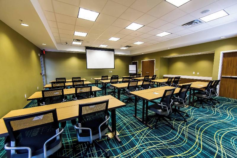 בית מלון כפרי Springhill Suites Lumberton