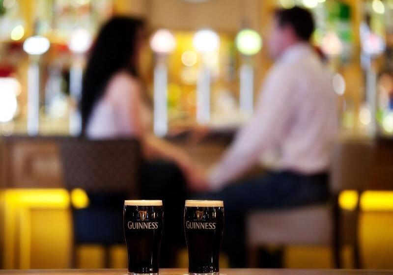 Отель The Lodge