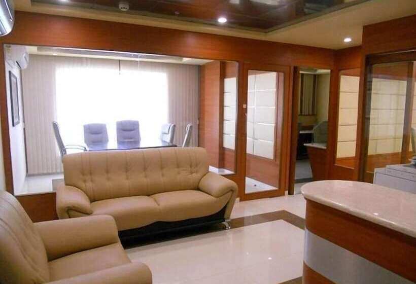 ホテル United 21, Hyderabad