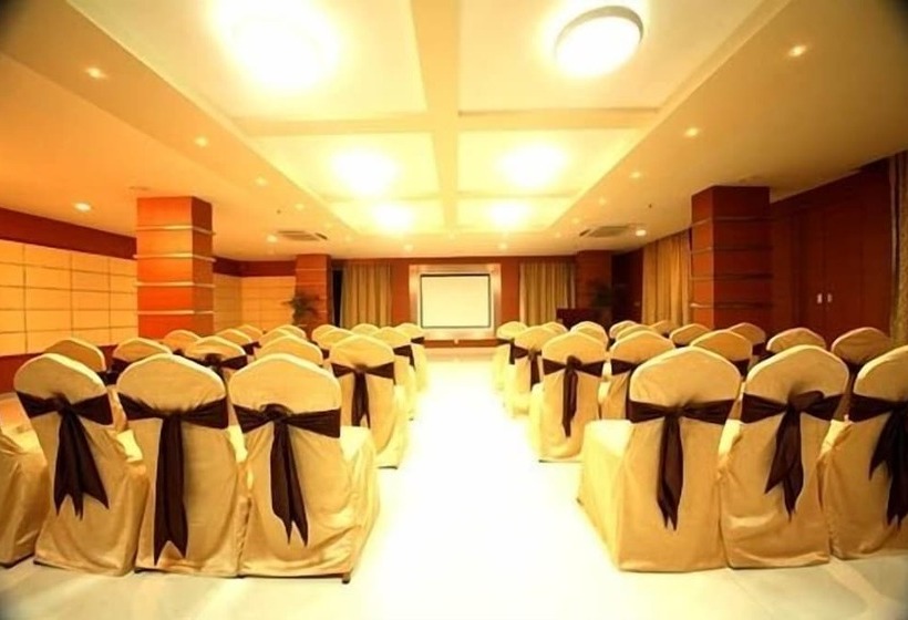 ホテル United 21, Hyderabad