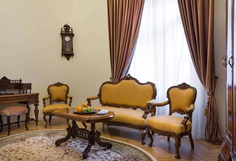 هتل Villa Csonka By Privo