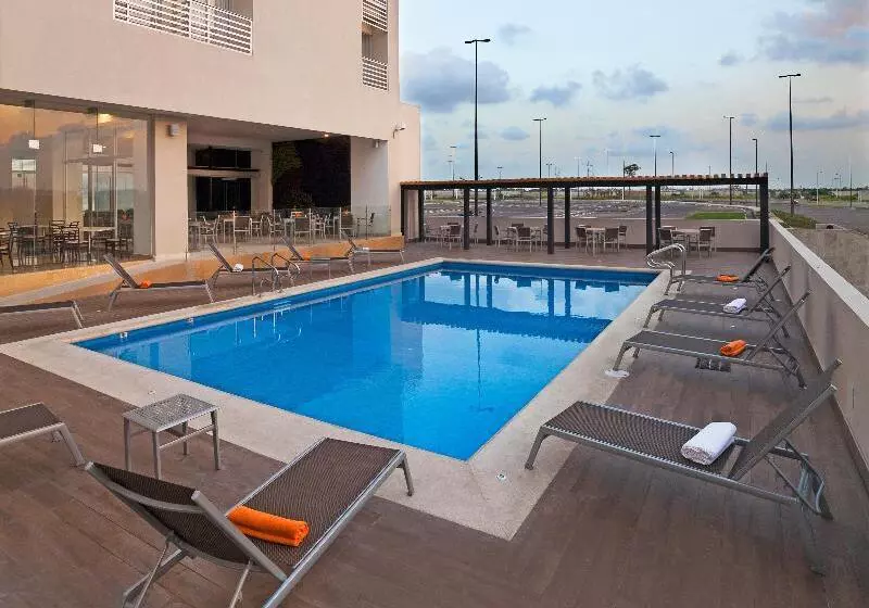 호텔 Yes Inn Nuevo Veracruz