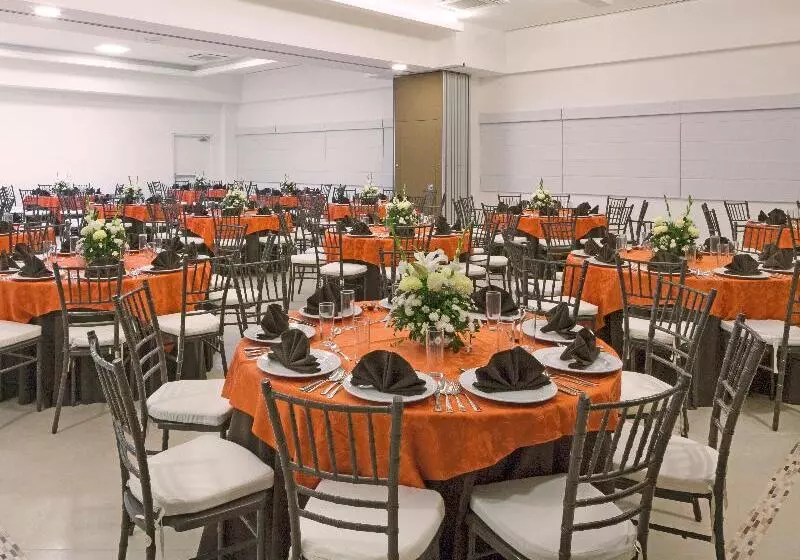 호텔 Yes Inn Nuevo Veracruz