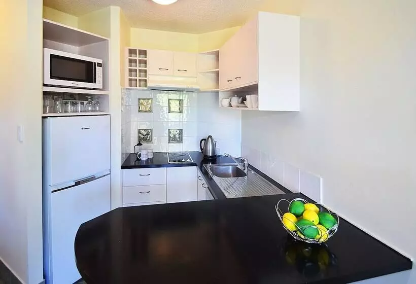 Noosa River Sandy Shores