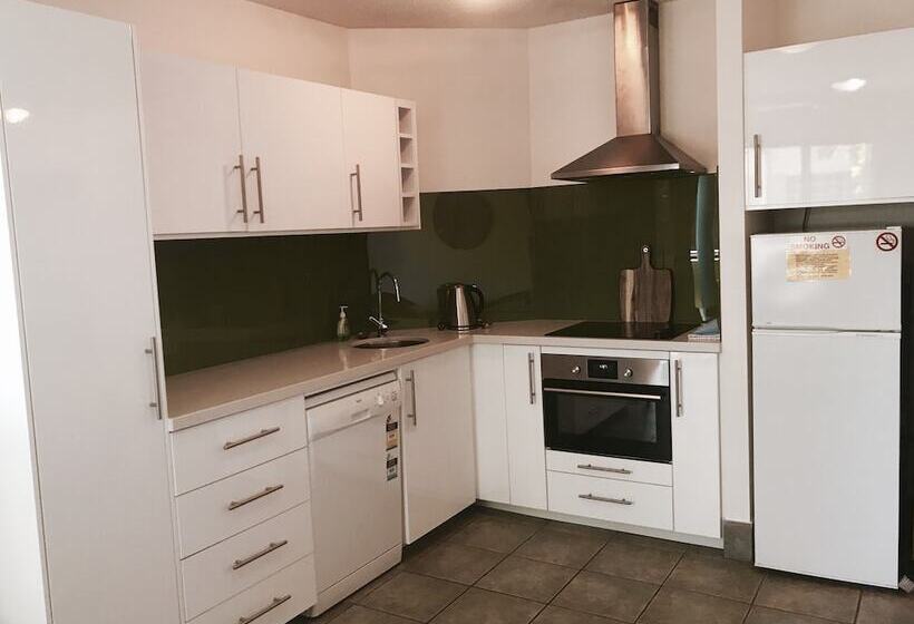 Noosa River Sandy Shores