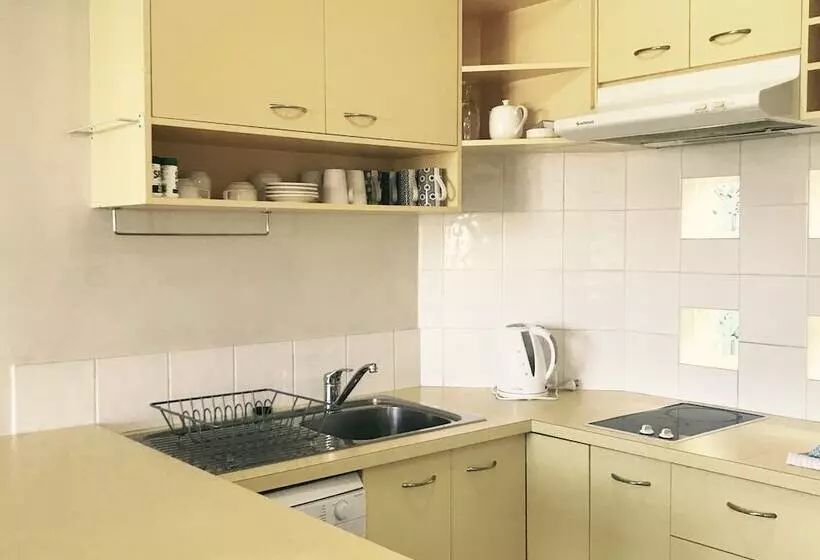 Noosa River Sandy Shores