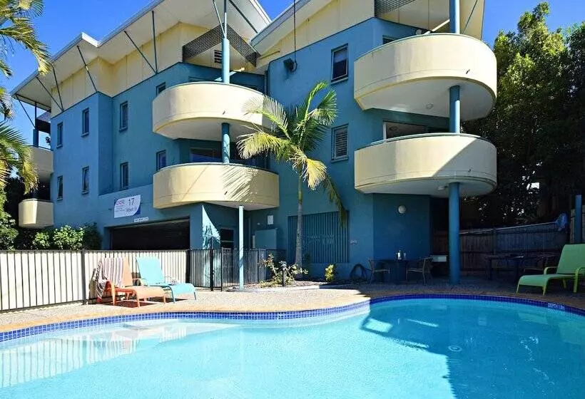 Noosa River Sandy Shores