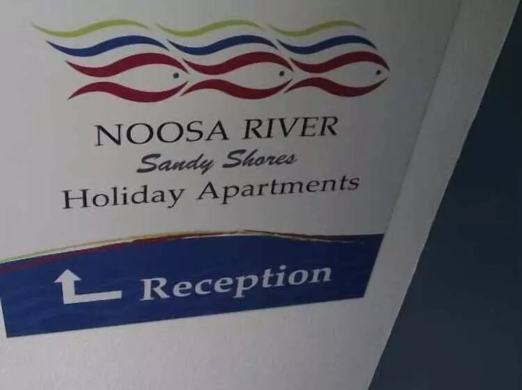 Noosa River Sandy Shores