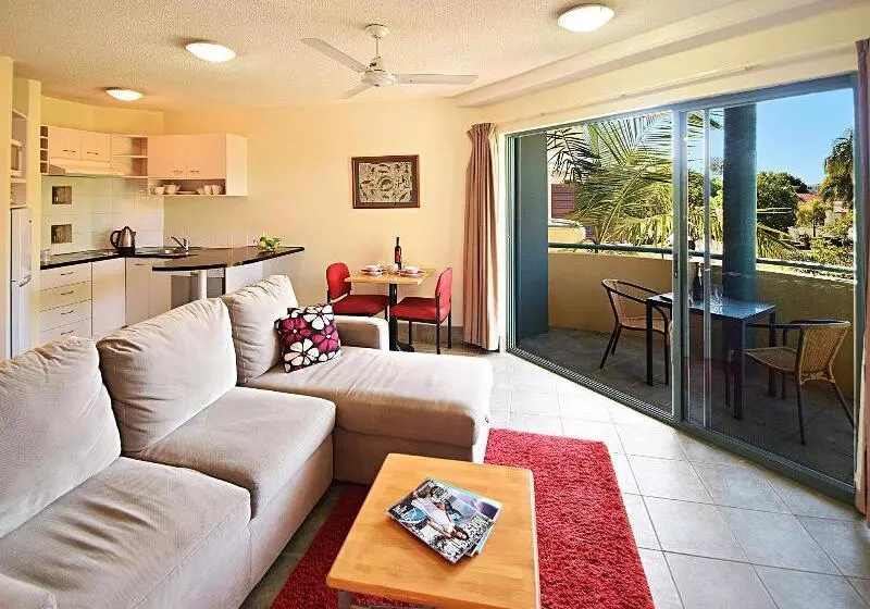 Noosa River Sandy Shores