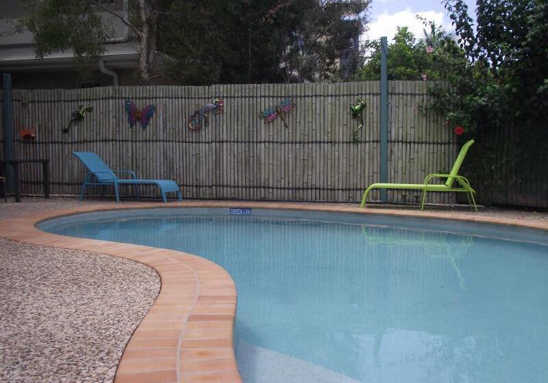 Noosa River Sandy Shores