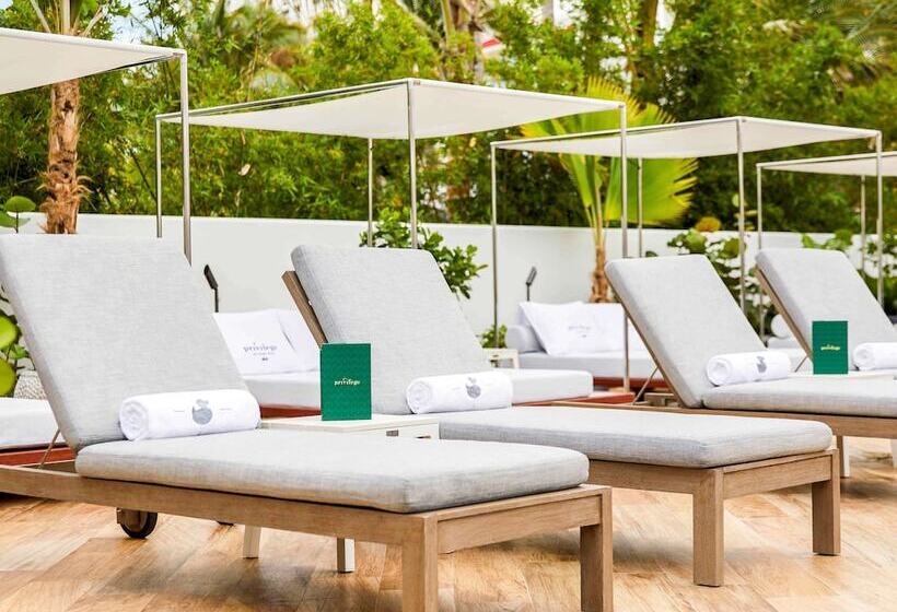 استراحتگاه Sls At Baha Mar