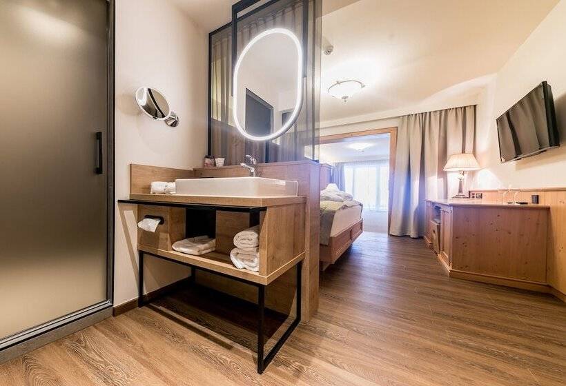 Traumhotel Alpina Superior Direkt Beim Skilift Isskogelbahn