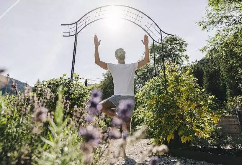 Traumhotel Alpina Superior Direkt Beim Skilift Isskogelbahn