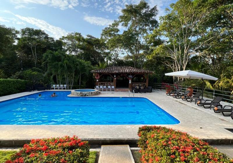 Parador Del Gitano Hotel & Restaurante