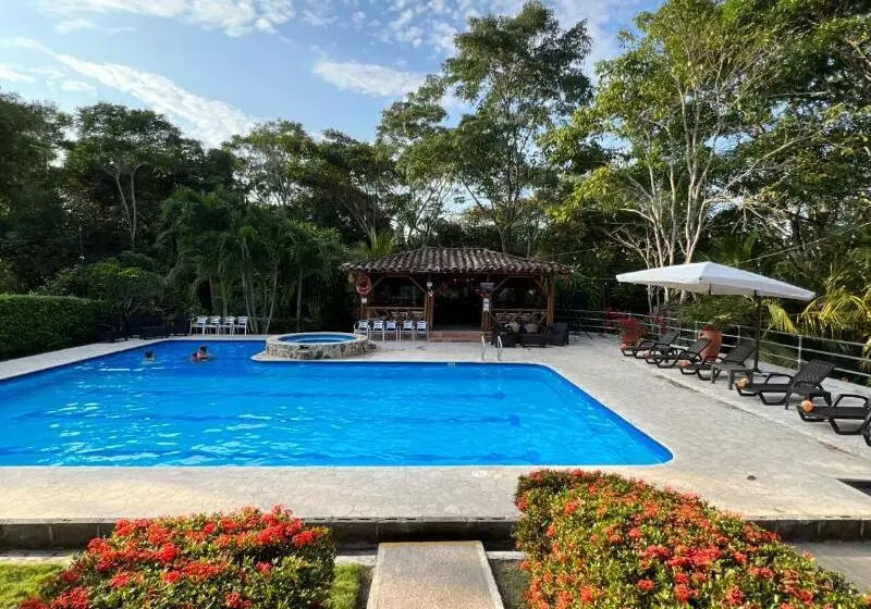 Parador Del Gitano Hotel & Restaurante