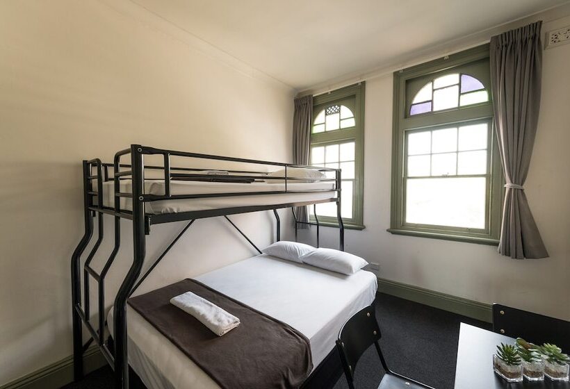 فندق صغير Sydney Central Inn