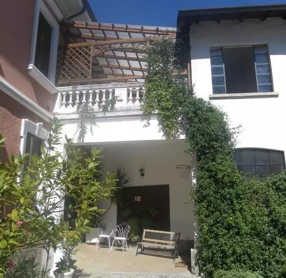 مبيت وإفطار Antica Corte Milanese