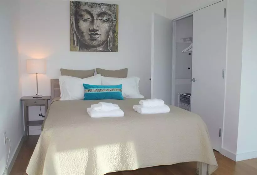 Dharma Home Suites Jc At Paulus Hook