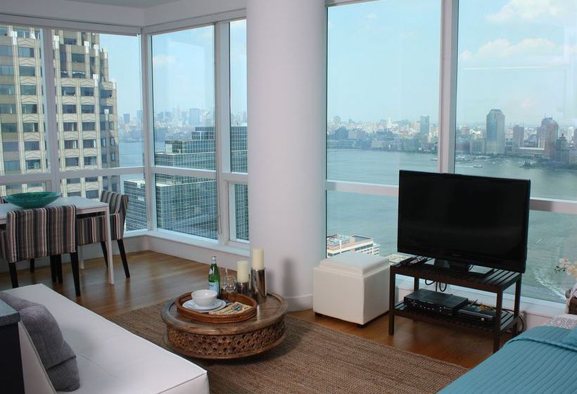 Dharma Home Suites Jc At Paulus Hook