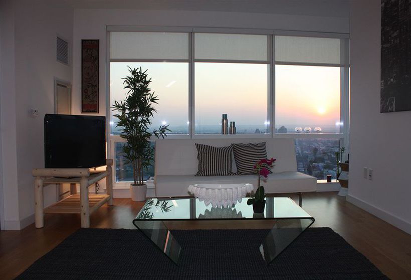 Dharma Home Suites Jc At Paulus Hook