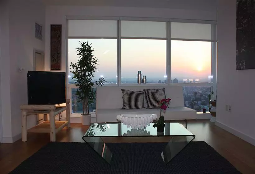 Dharma Home Suites Jc At Paulus Hook