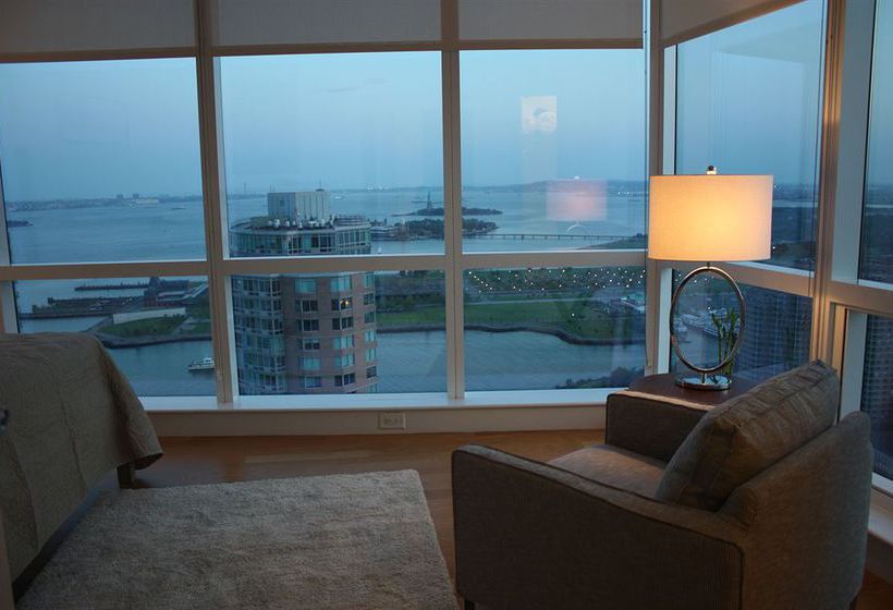 Dharma Home Suites Jc At Paulus Hook