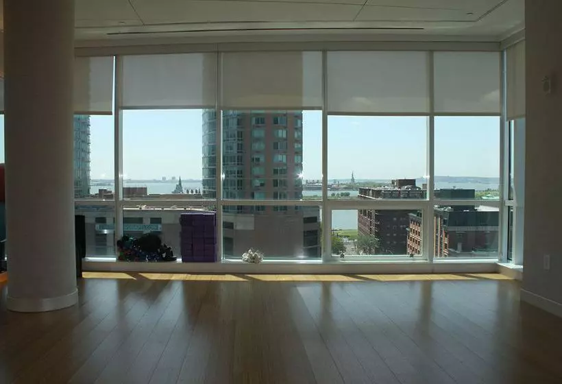 Dharma Home Suites Jc At Paulus Hook