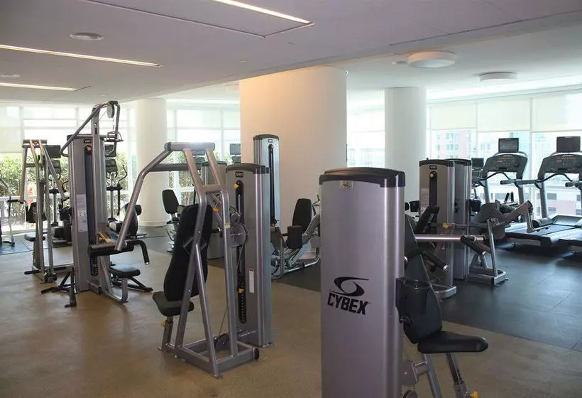 Dharma Home Suites Jc At Paulus Hook