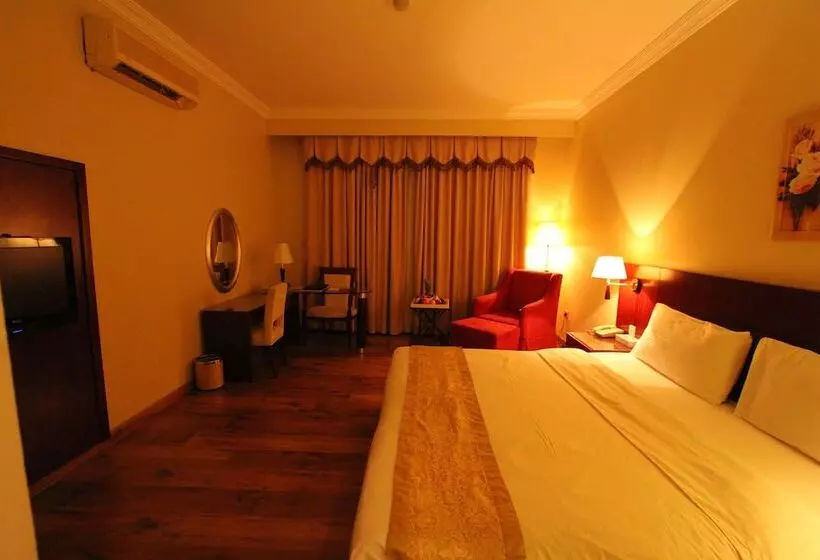 Отель Al Maha Residence Rak