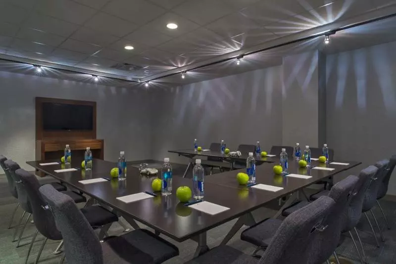 فندق Aloft New Orleans Downtown