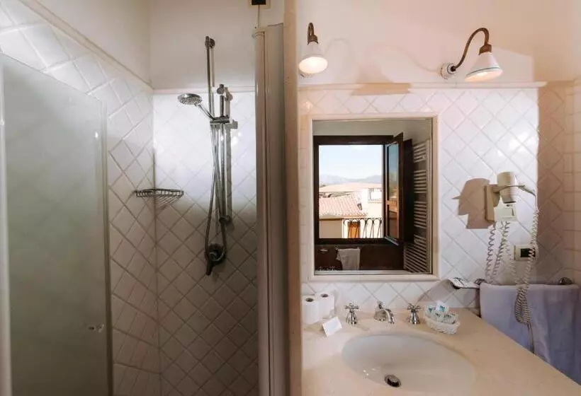 Szálloda Valtur Baia Dei Pini