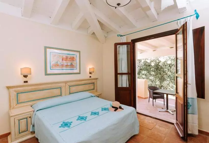 Szálloda Valtur Baia Dei Pini