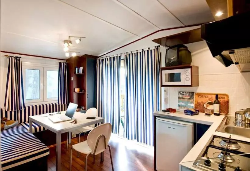 فندق Camping Le Pianacce